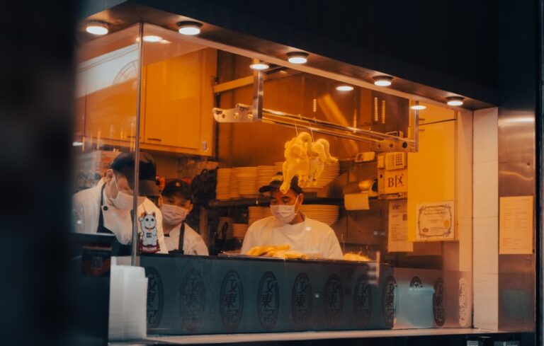 18 Most Popular Chicken Rice Stalls in Singapore